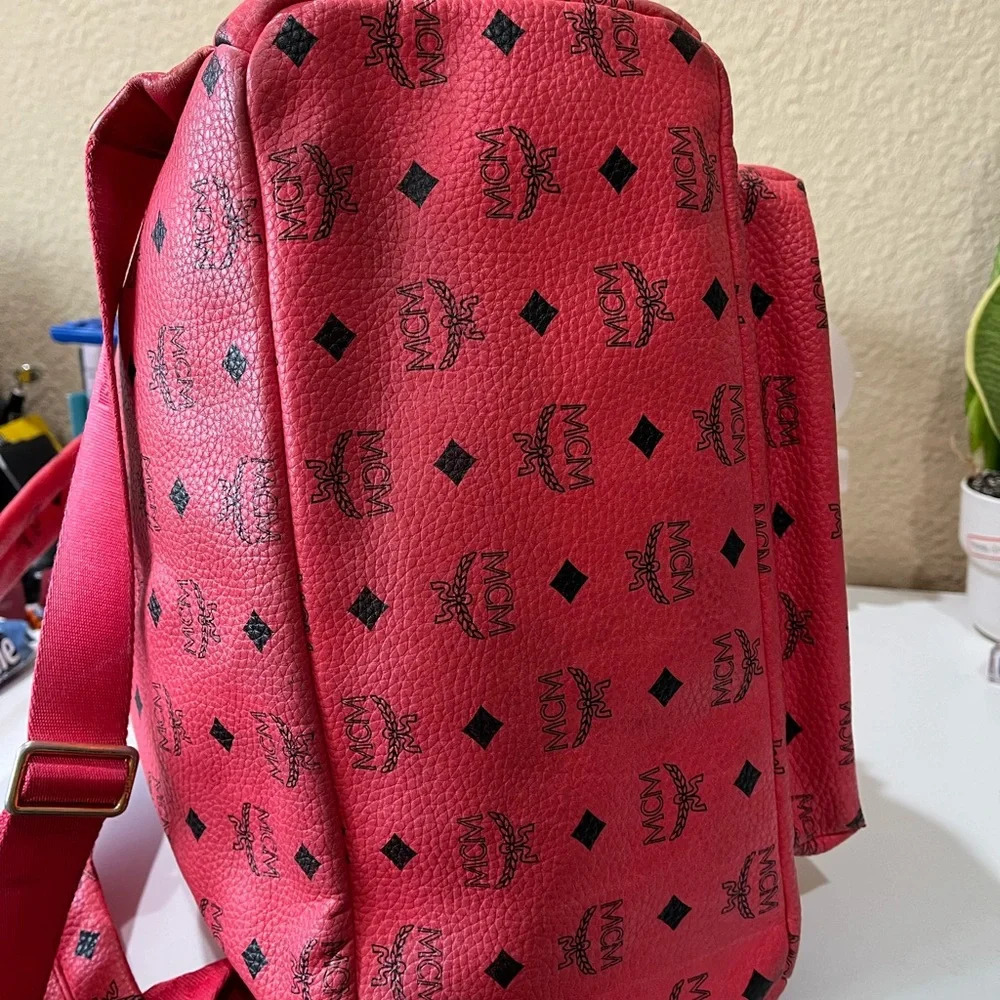 MCM VISETOS BACKPACK - Picture 5 of 16